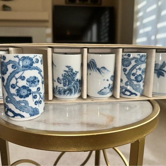 Set of 6 Blue and White Ceramic Sake Drinkware in original box(New) - Picture 6 of 9